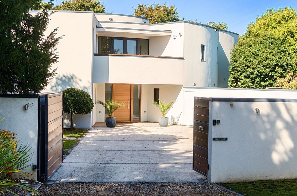 Additional image 34 of 5 bed detached house for saleNorth Shore Road, Hayling Island PO11