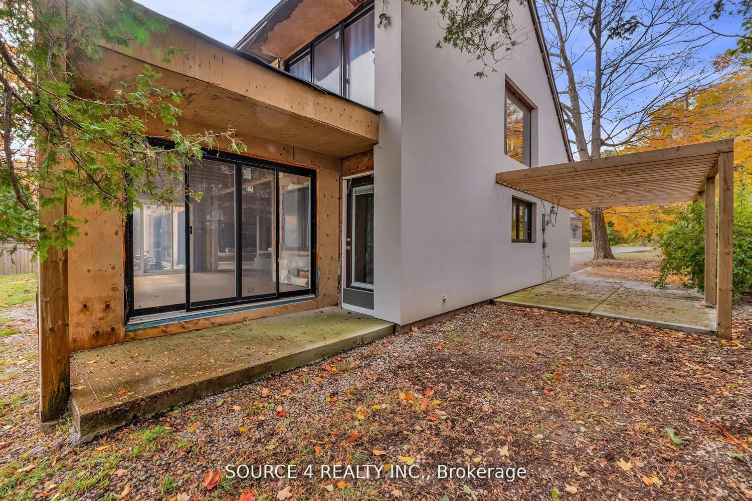 Additional image 6 of 1376 Lakeshore Road