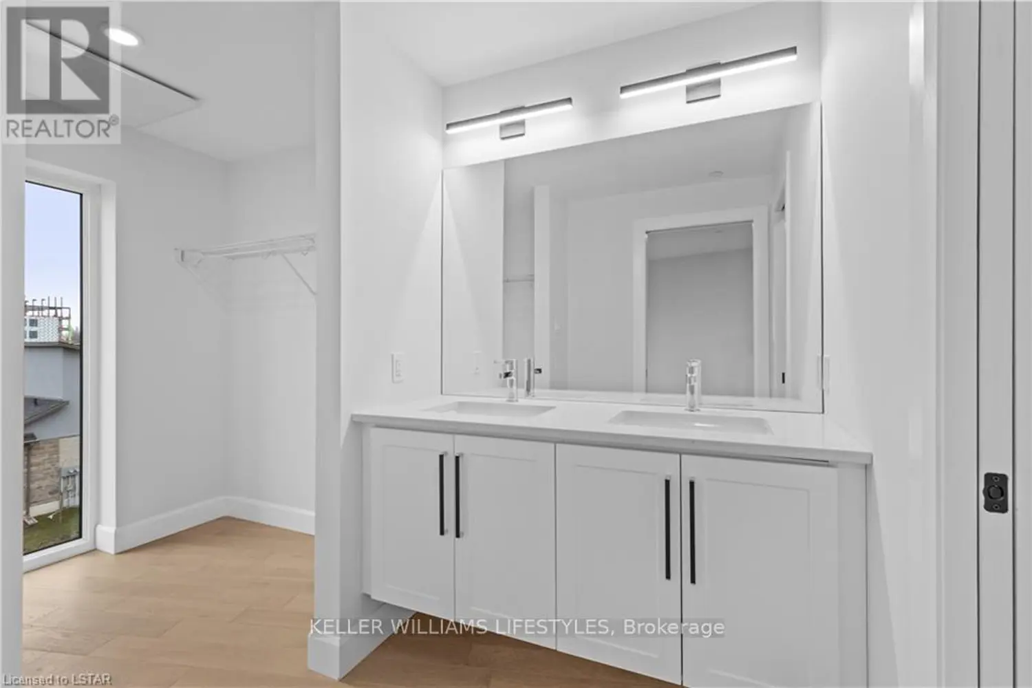 2082 Lumen Drive B106 photo 4