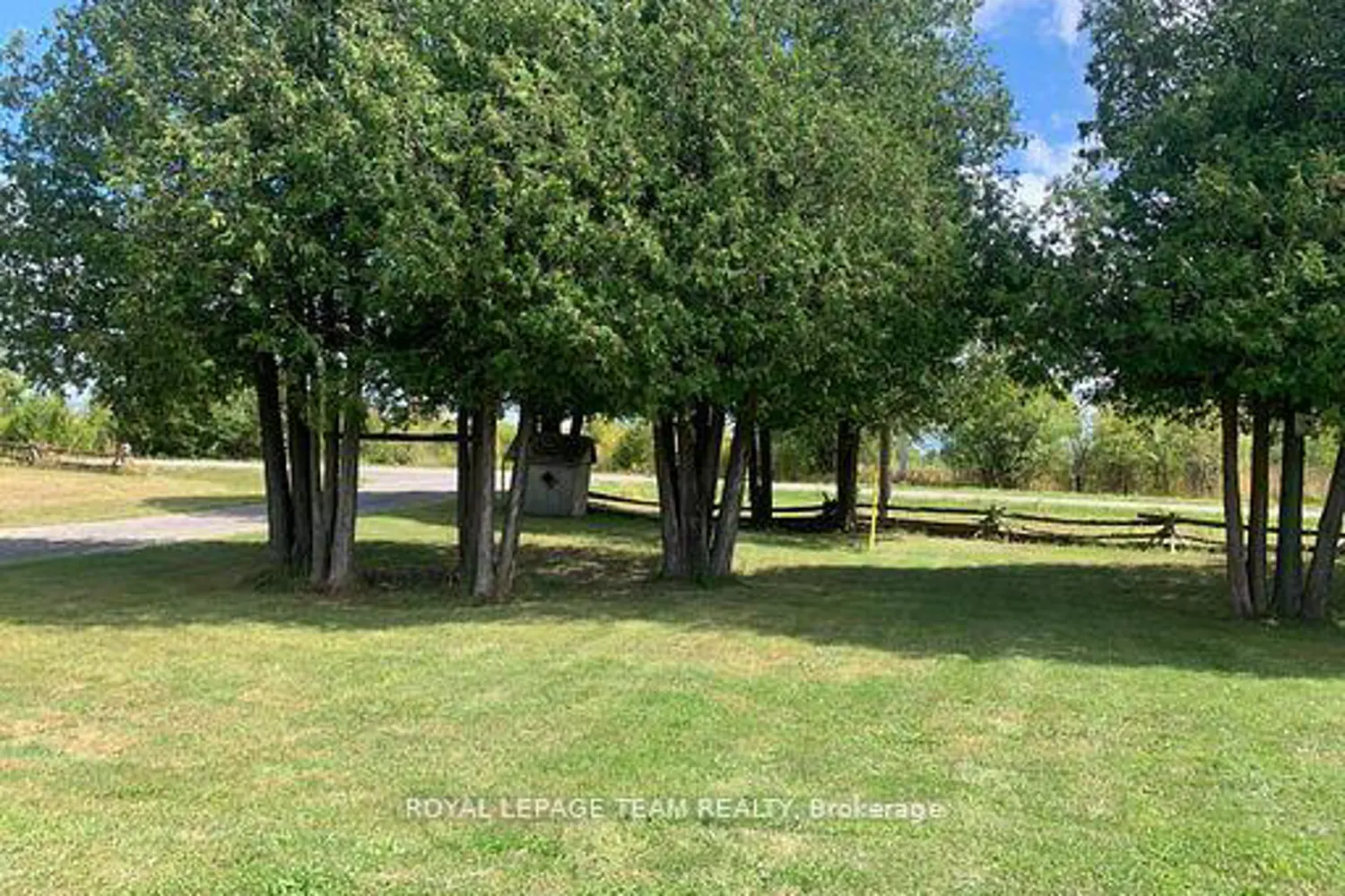 227 Ireland Road photo 4