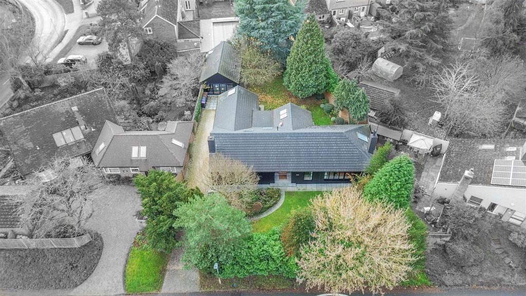 Additional image 49 of 4 bed detached bungalow for saleWatermill Lane, Hertford SG14
