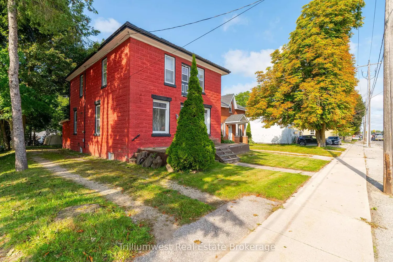 349 Main Street photo 3