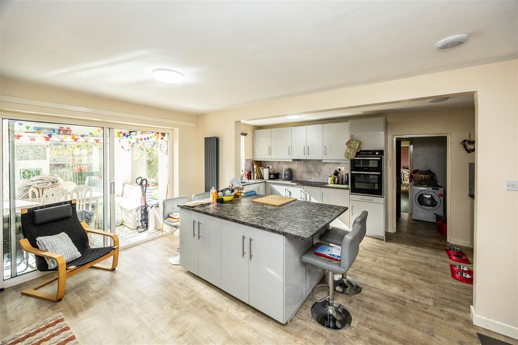Additional image 11 of 5 bed detached house for saleLanglea Terrace, Hipperholme, Halifax HX3