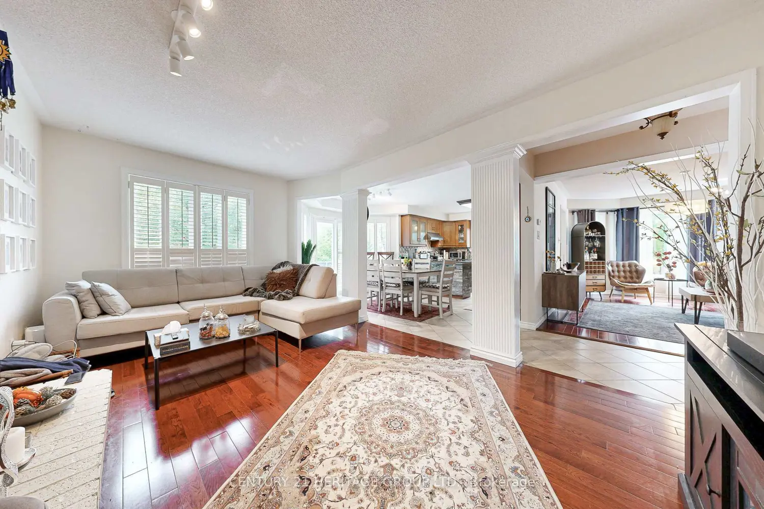 Additional image 8 of 98 Charing Crescent