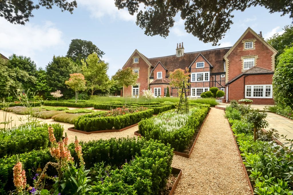 Additional image 30 of 5 bed property for saleOld Bedhampton, Hampshire PO9