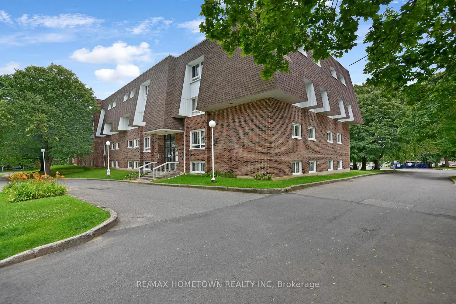 Additional image 3 of 815 Kyle Court 310