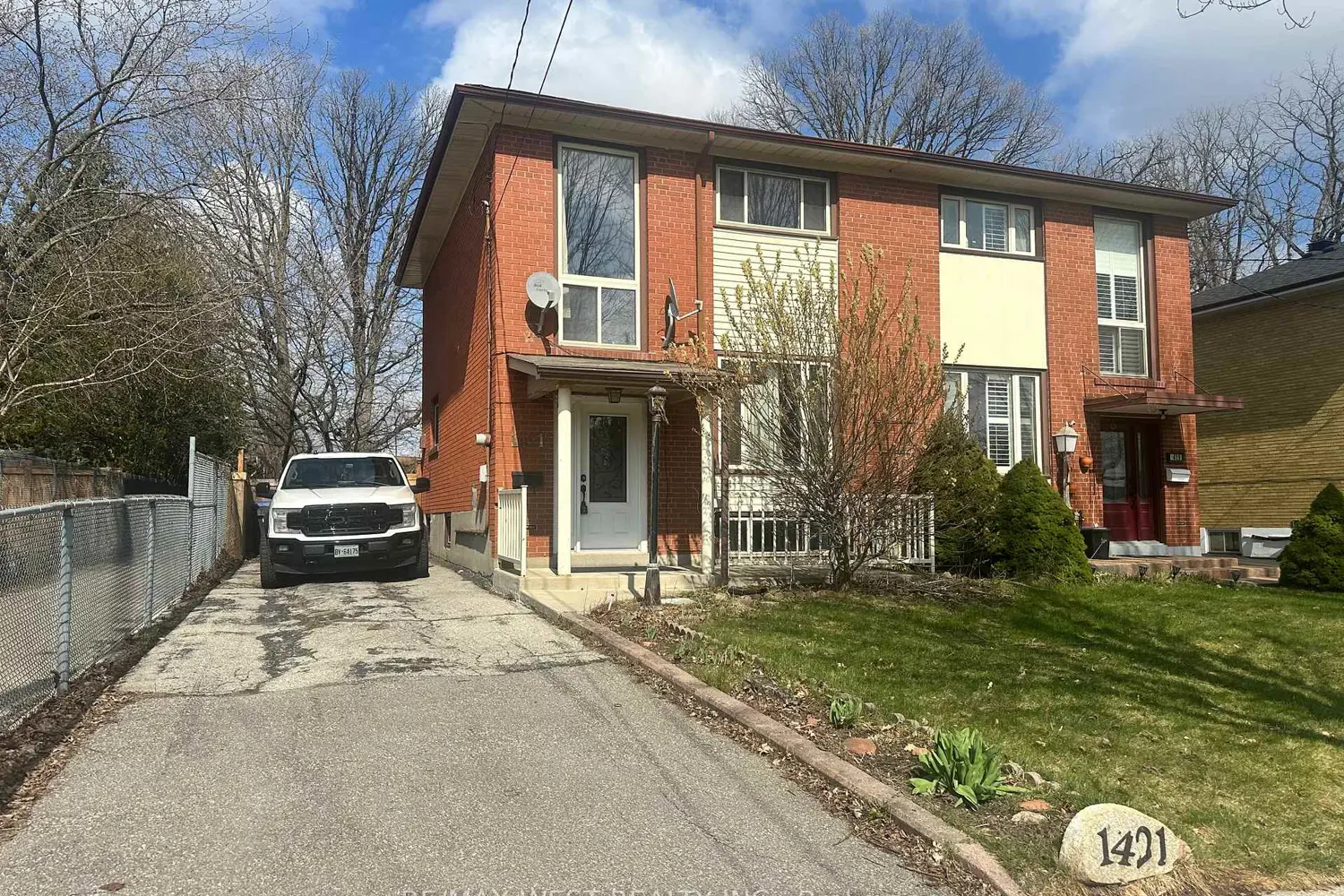 1421 Freeport Drive photo 3