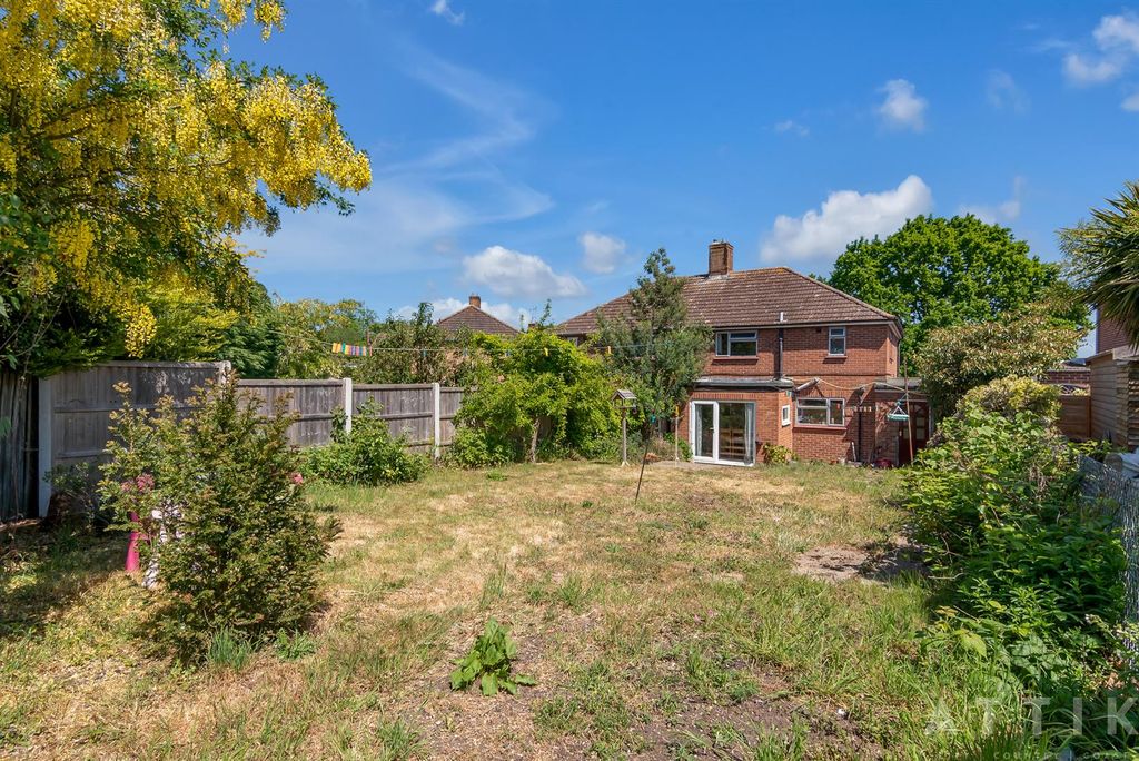3 bed semi-detached house for saleOak Green, Halesworth IP19