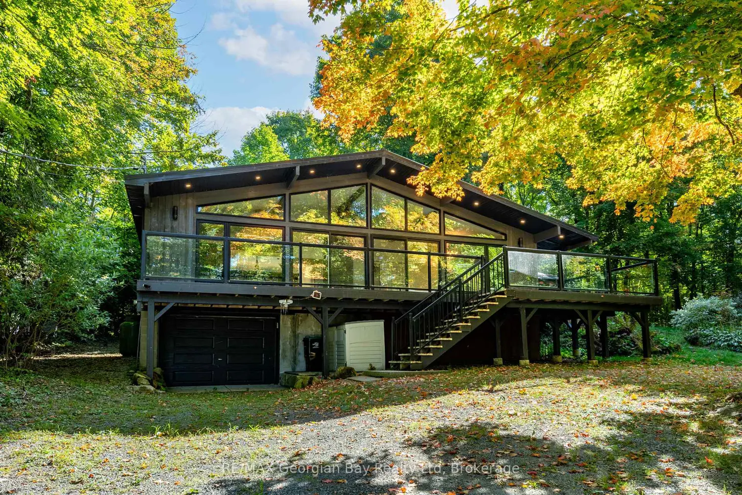 1745 Twin Oaks Crescent