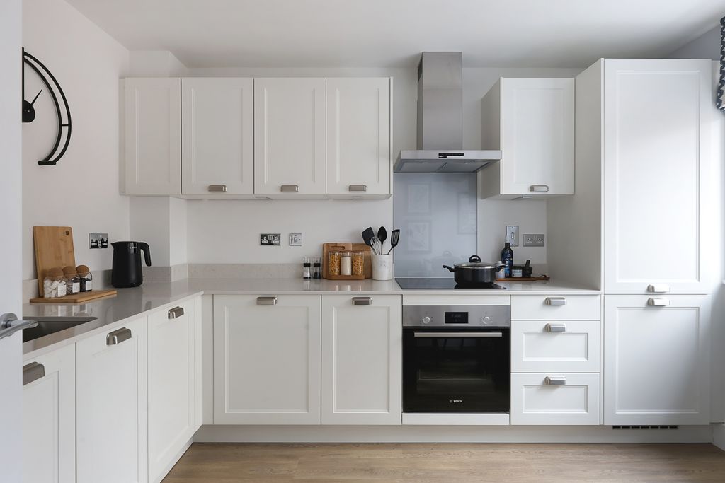 1 bed maisonette for saleBurstow Grove, Off Haroldslea Drive, Horley, Surrey RH6