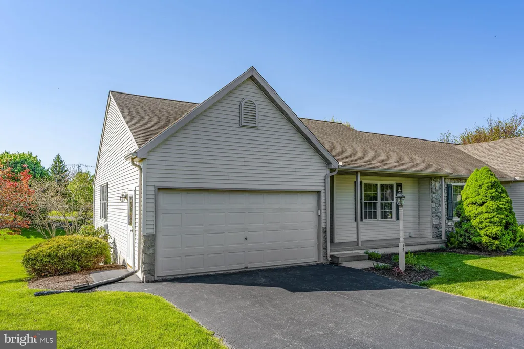 Additional image 31 of 12 Pebble Creek Drive, Lititz, PA 17543