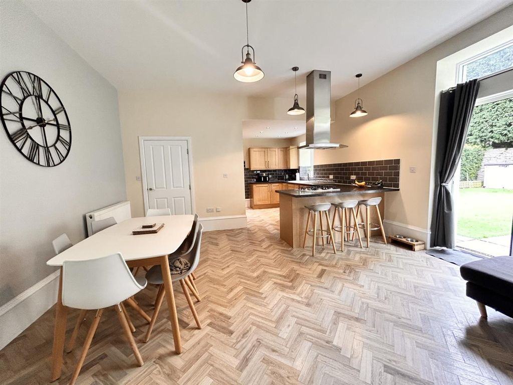 Additional image 12 of 4 bed semi-detached house for saleLinden Road, Halifax HX3