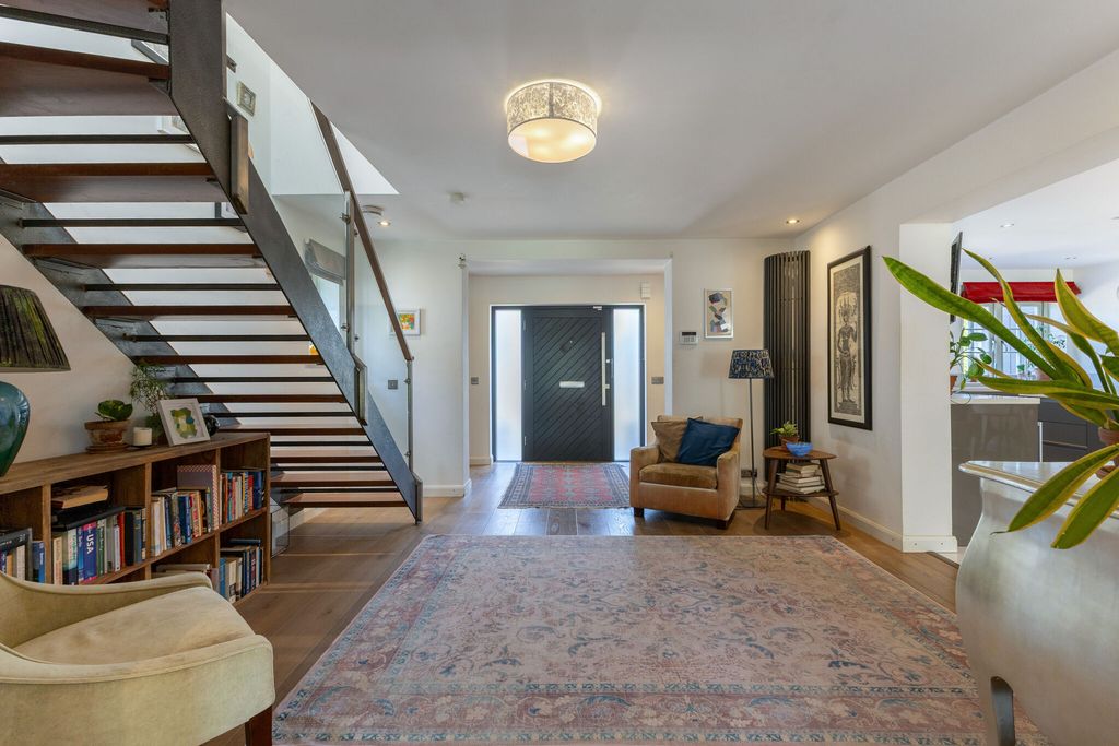 Additional image 7 of 5 bed detached house for saleStewart Road, Harpenden AL5