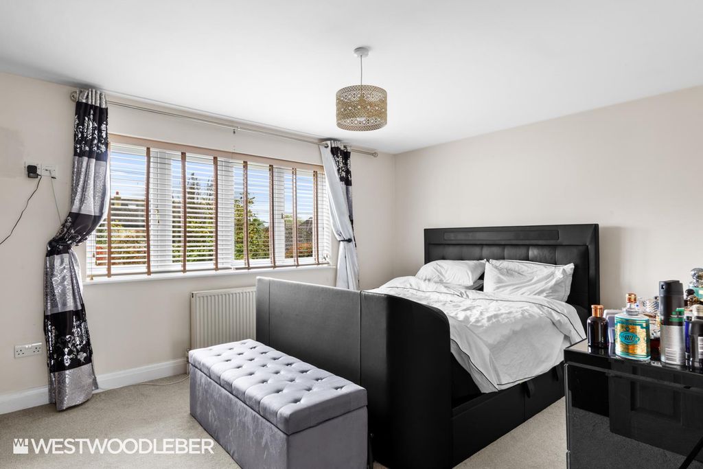 Additional image 21 of 4 bed detached house for saleDerby Road, Hoddesdon EN11