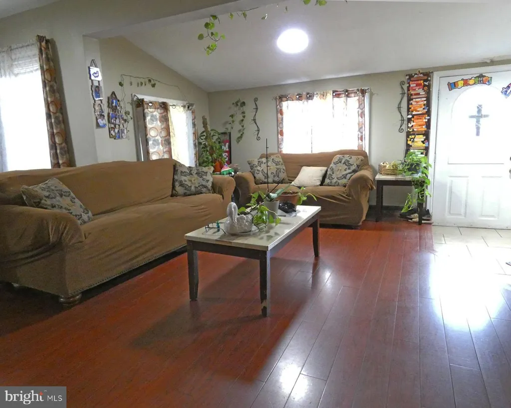 Additional image 6 of 256 H Street, Carneys Point, NJ 08069