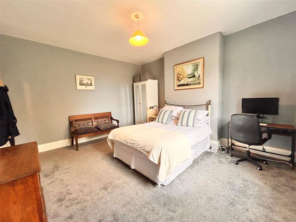 Additional image 20 of 6 bed end terrace house for saleGrandsmere Place, Halifax HX3
