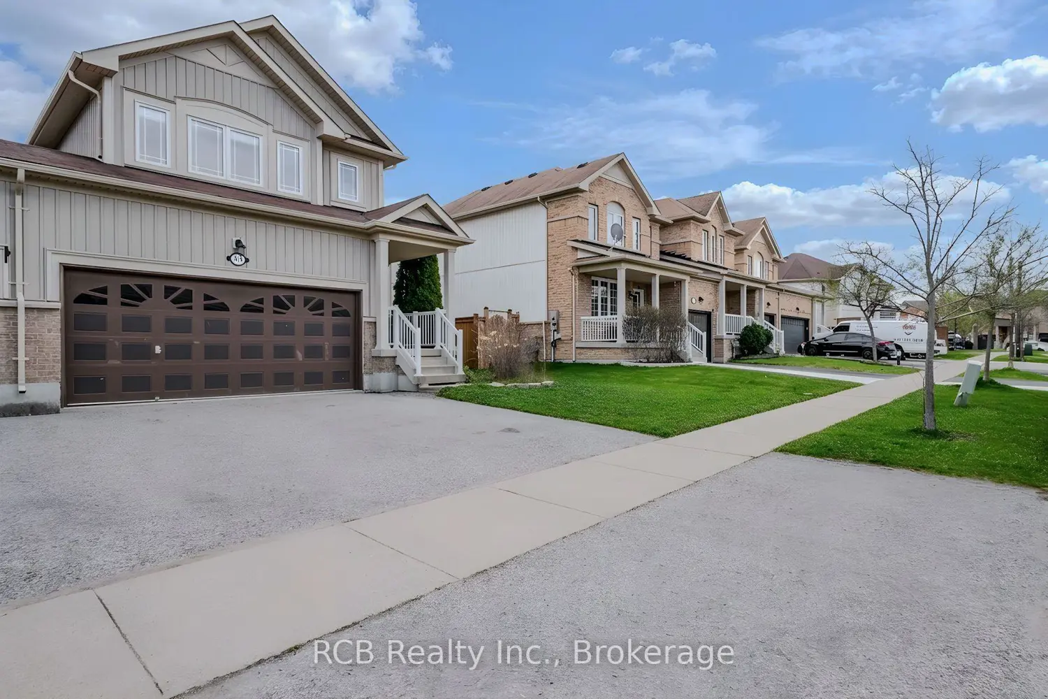 155 Thomas Avenue photo 2