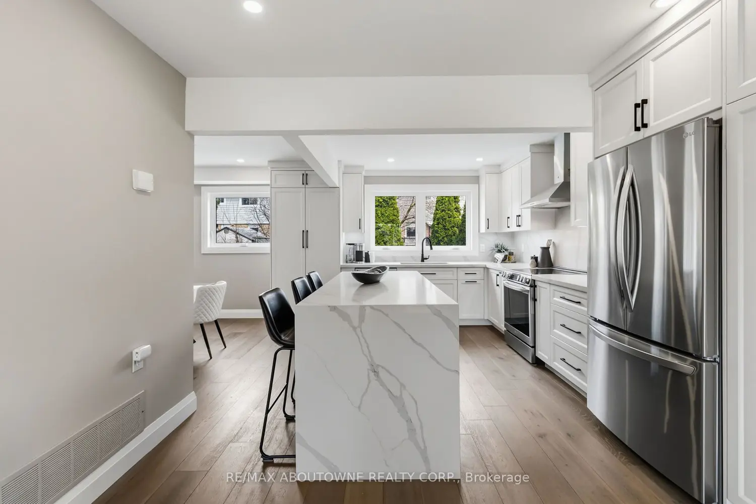 Additional image 6 of 2485 Woburn Crescent