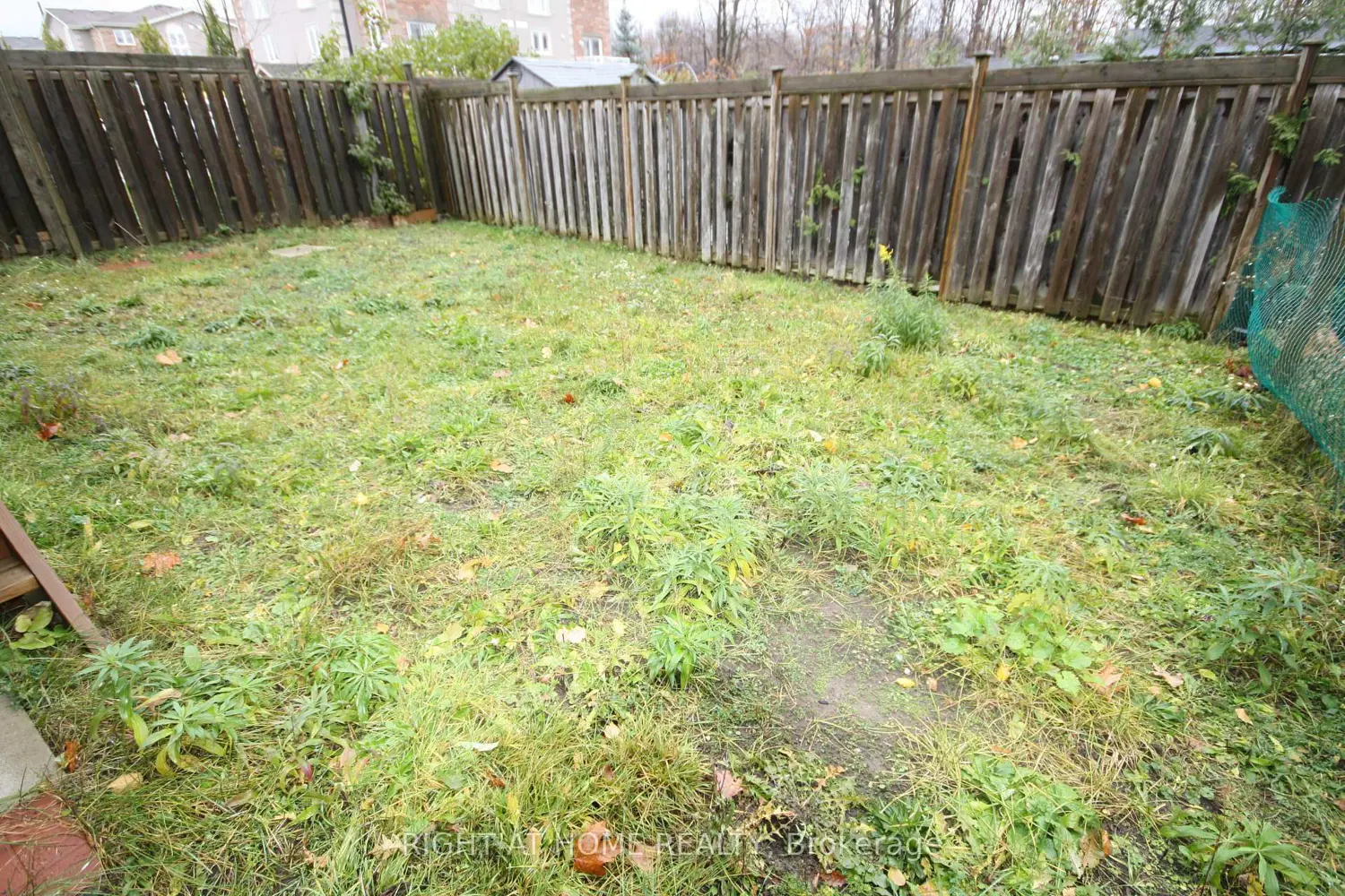 Additional image 3 of 66 White Crescent