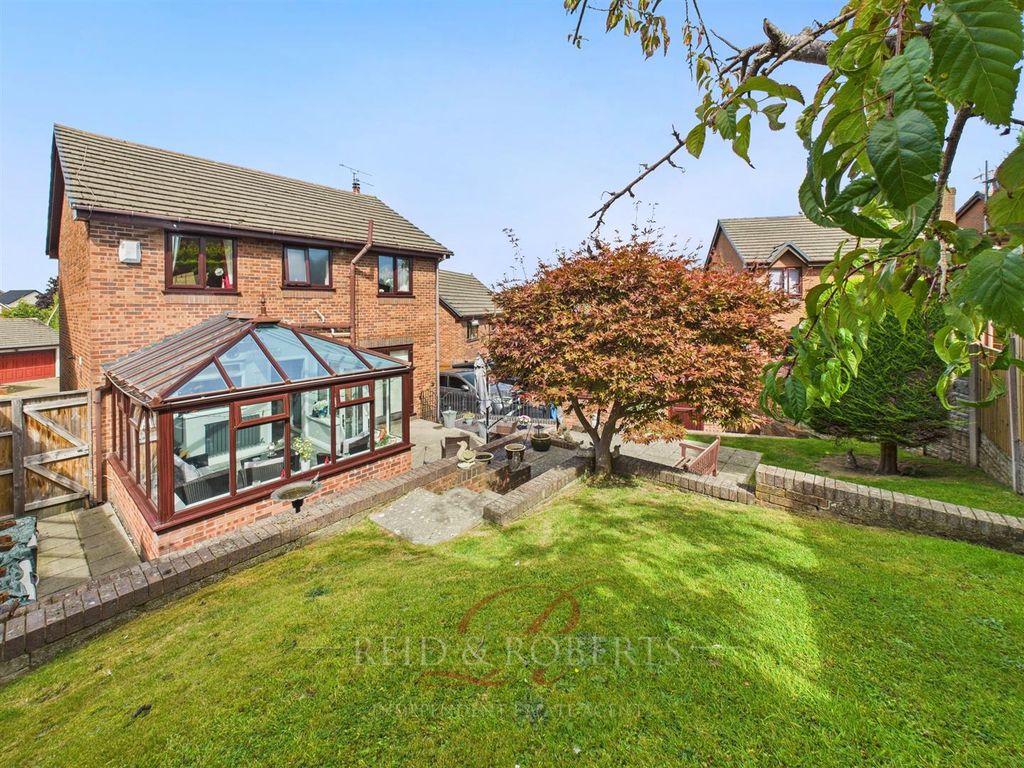 4 bed detached house for saleCoed Y Fron, Holywell CH8