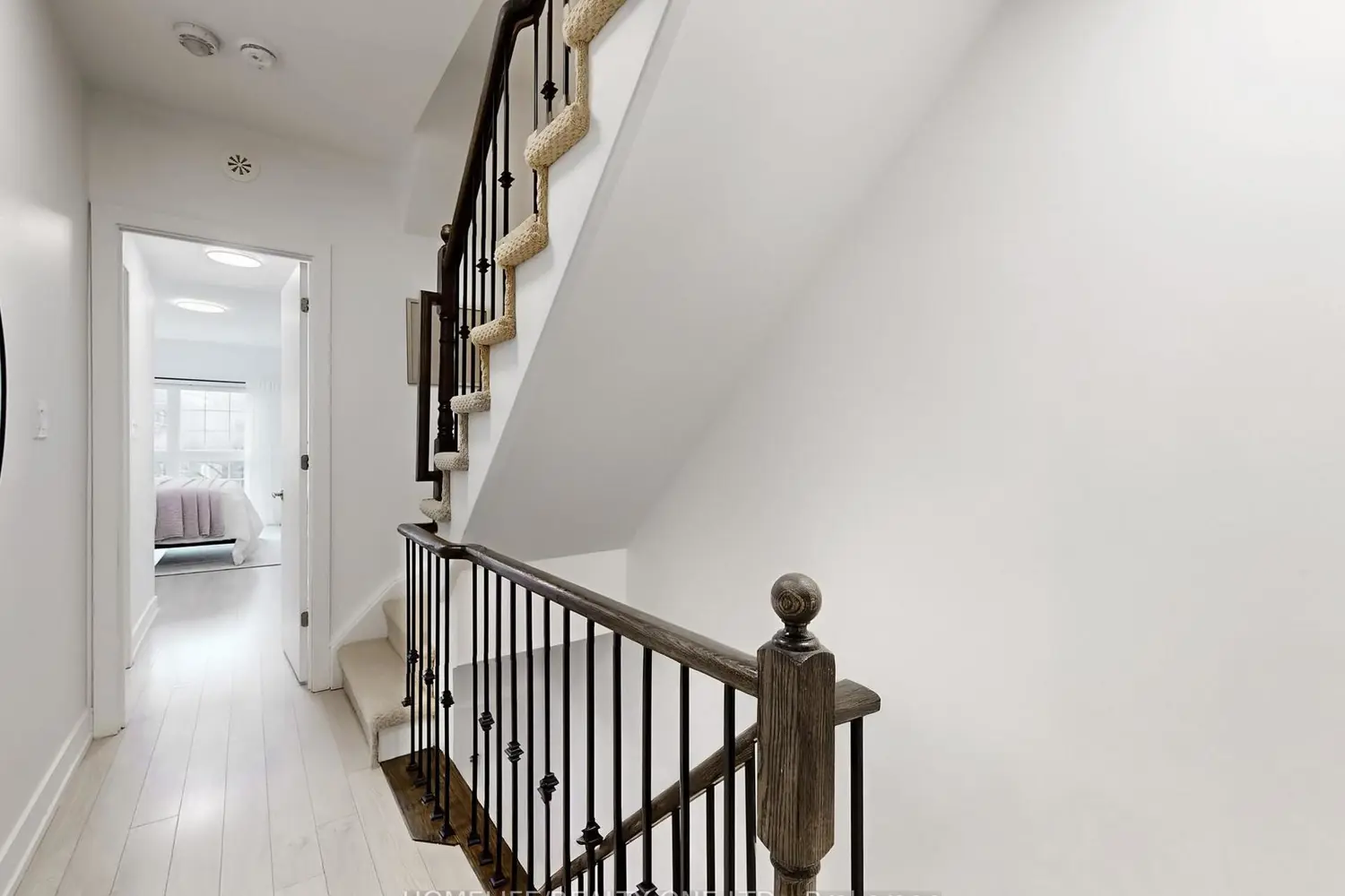 Additional image 8 of 1076 Lansdowne Avenue