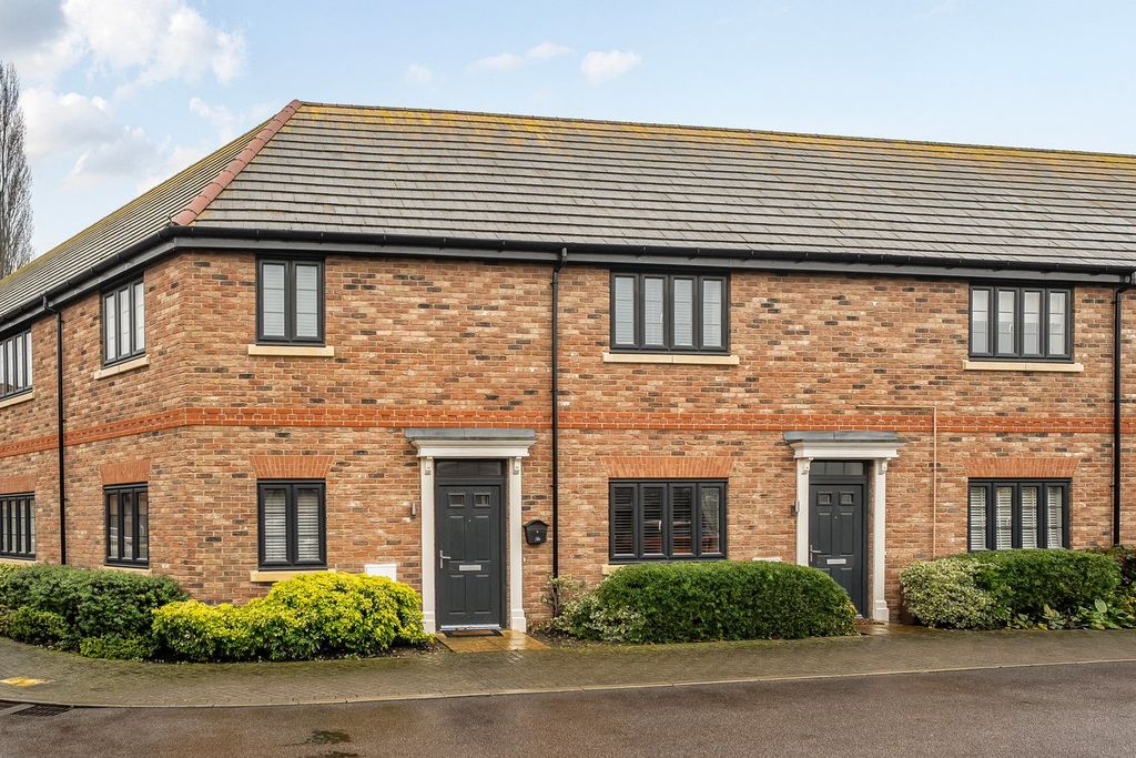 1 bed maisonette for saleShepherds Place, Shefford SG17