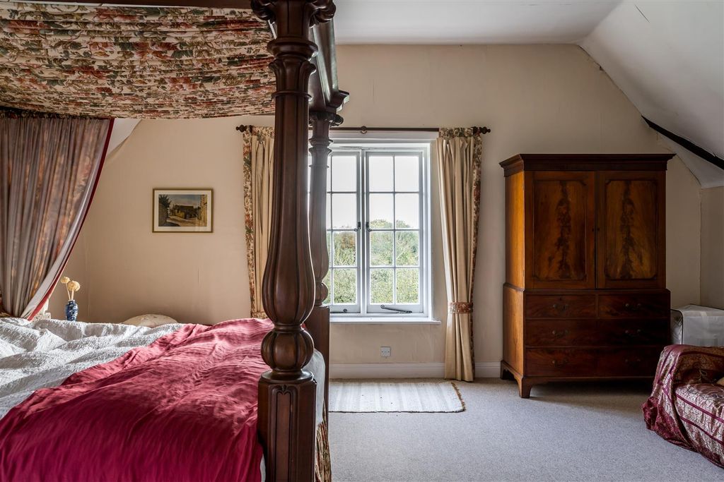 Additional image 40 of 7 bed detached house for saleChurch Lane, Warblington, Hampshire PO9