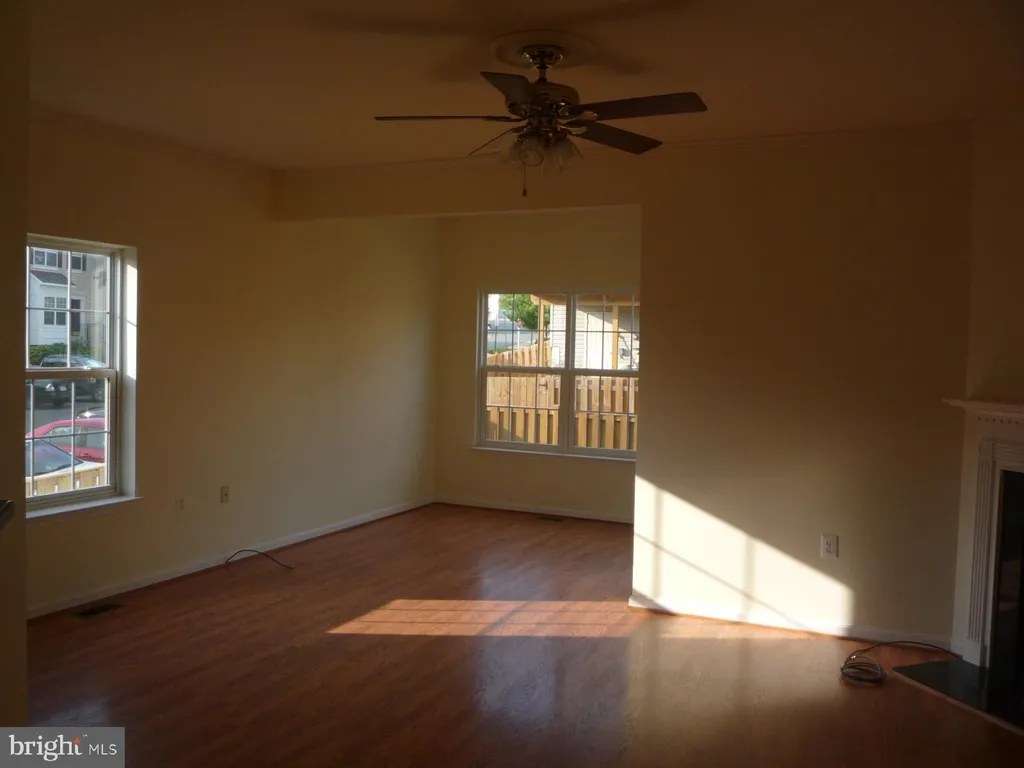 Additional image 10 of 552 Sparkleberry Terrace NE, Leesburg, VA 20176