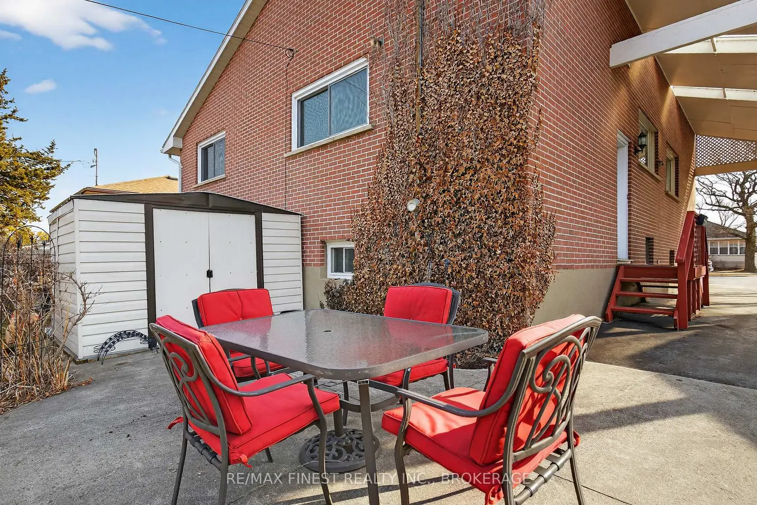 20 Oakridge Avenue photo 5