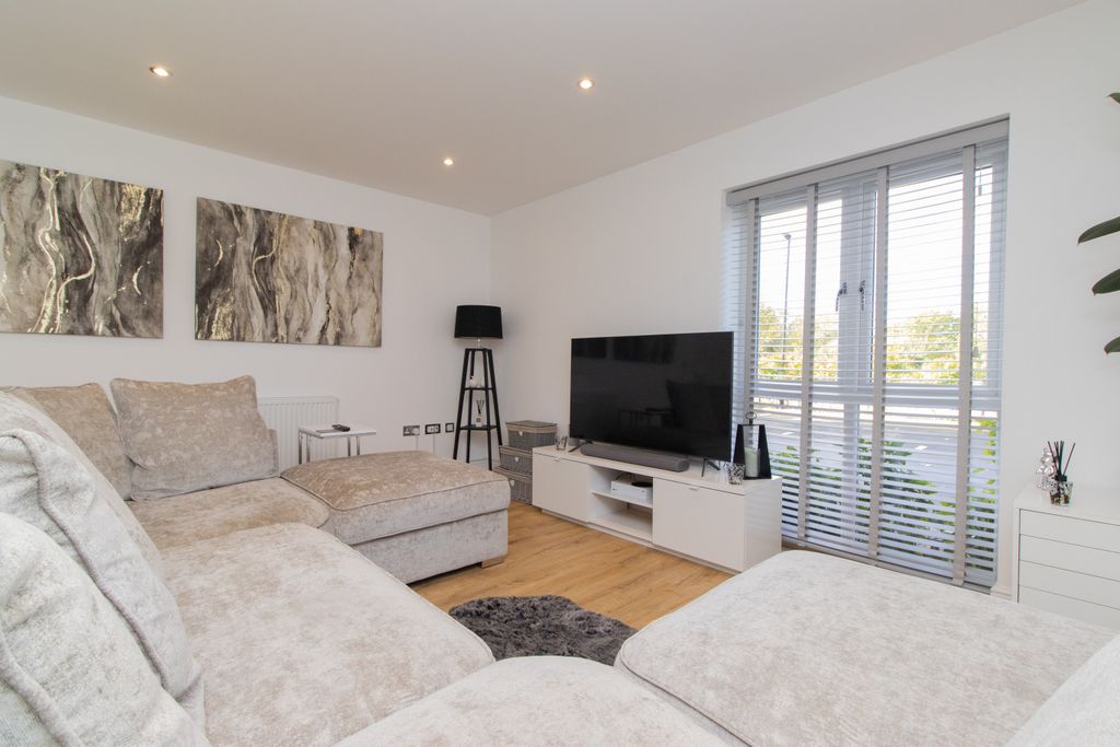 Additional image 5 of 2 bed flat for saleSteel Close, Herne Bay CT6