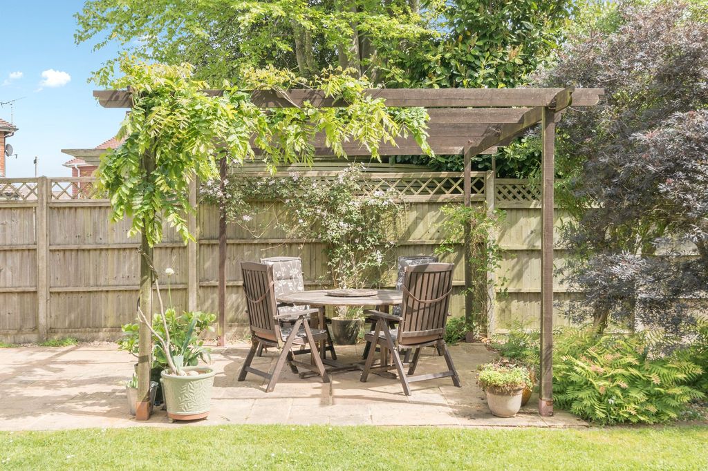 Additional image 19 of 4 bed detached house for salePembury Road, Havant PO9