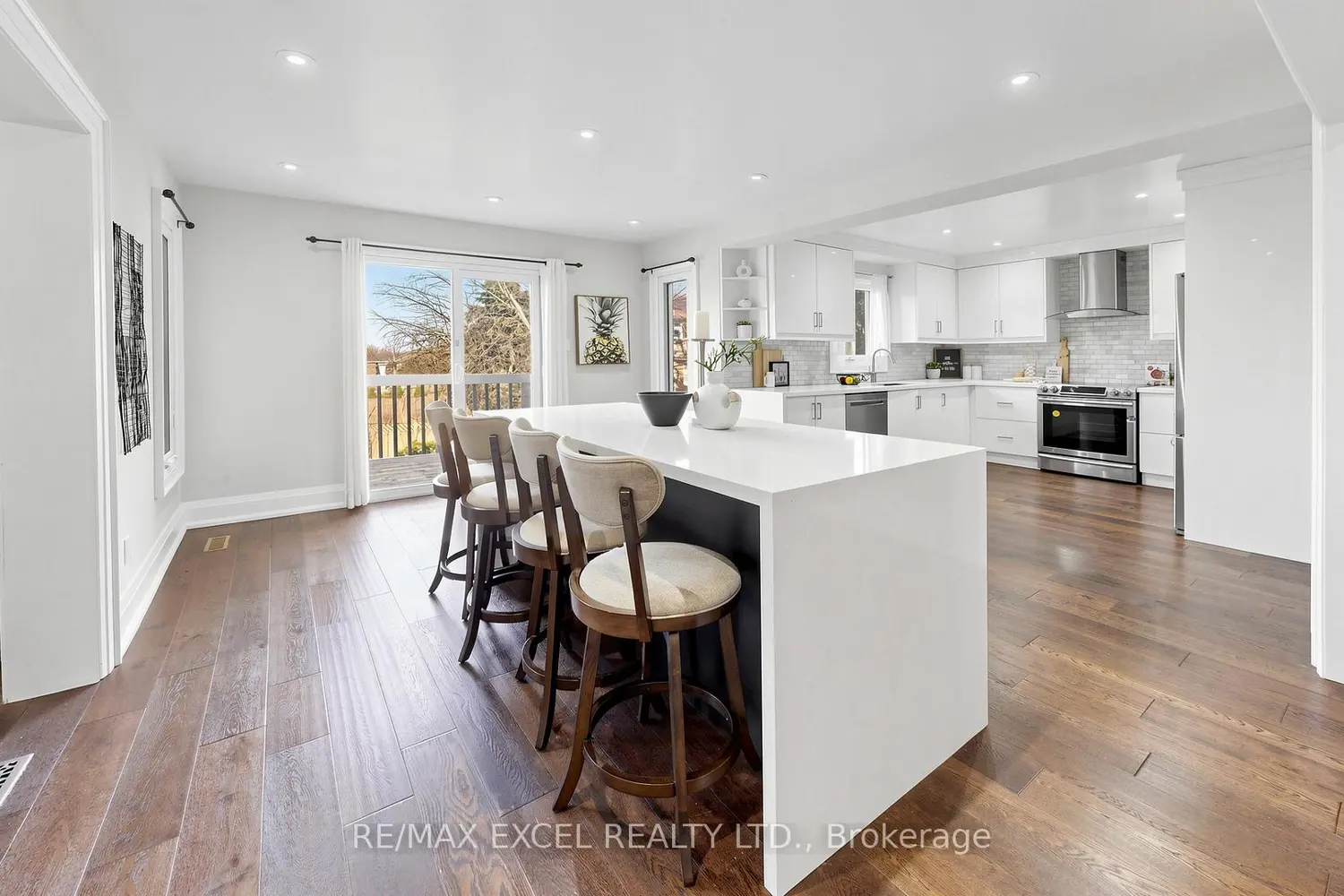 43 Piccadilly Road photo 4