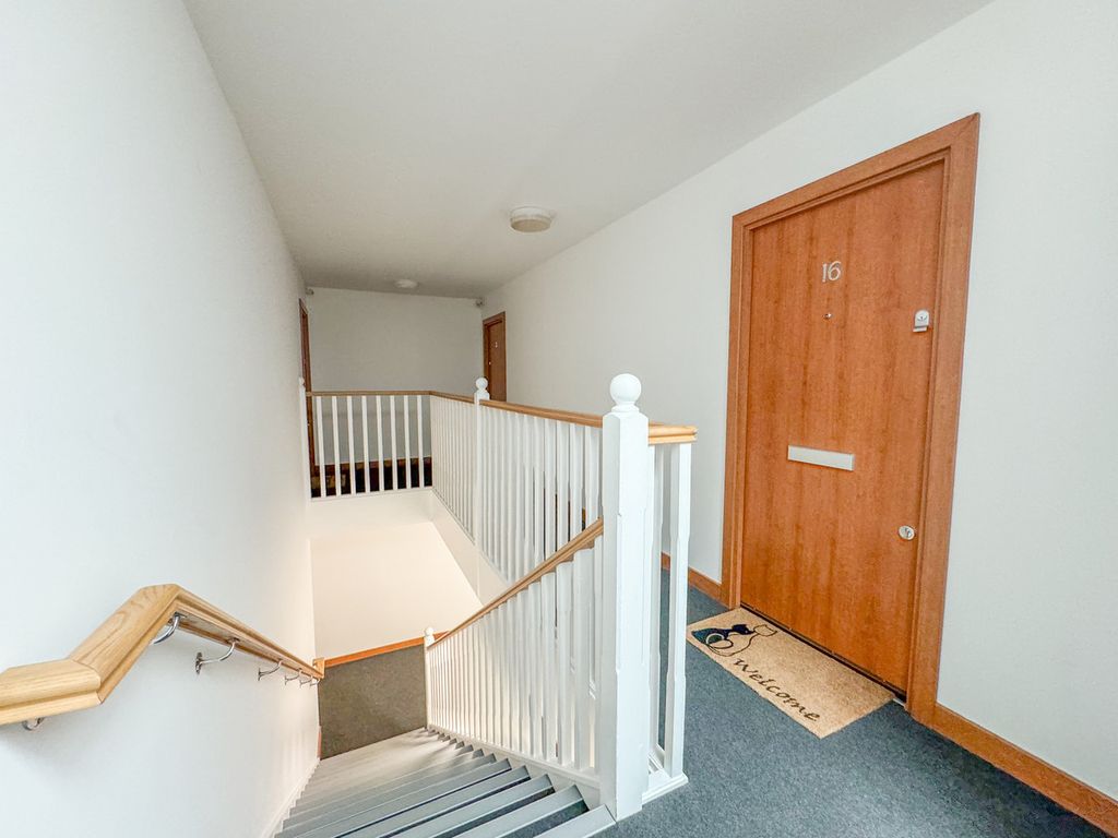 Additional image 9 of 1 bed flat for saleAspen Green, Ashingdon Road, Rochford SS4