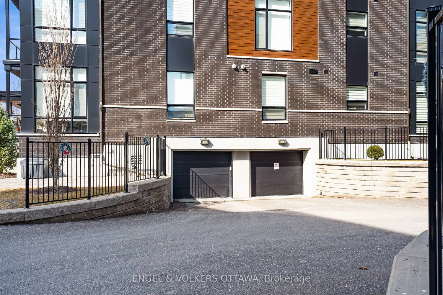 Additional image 13 of 110 Cortile Private 402