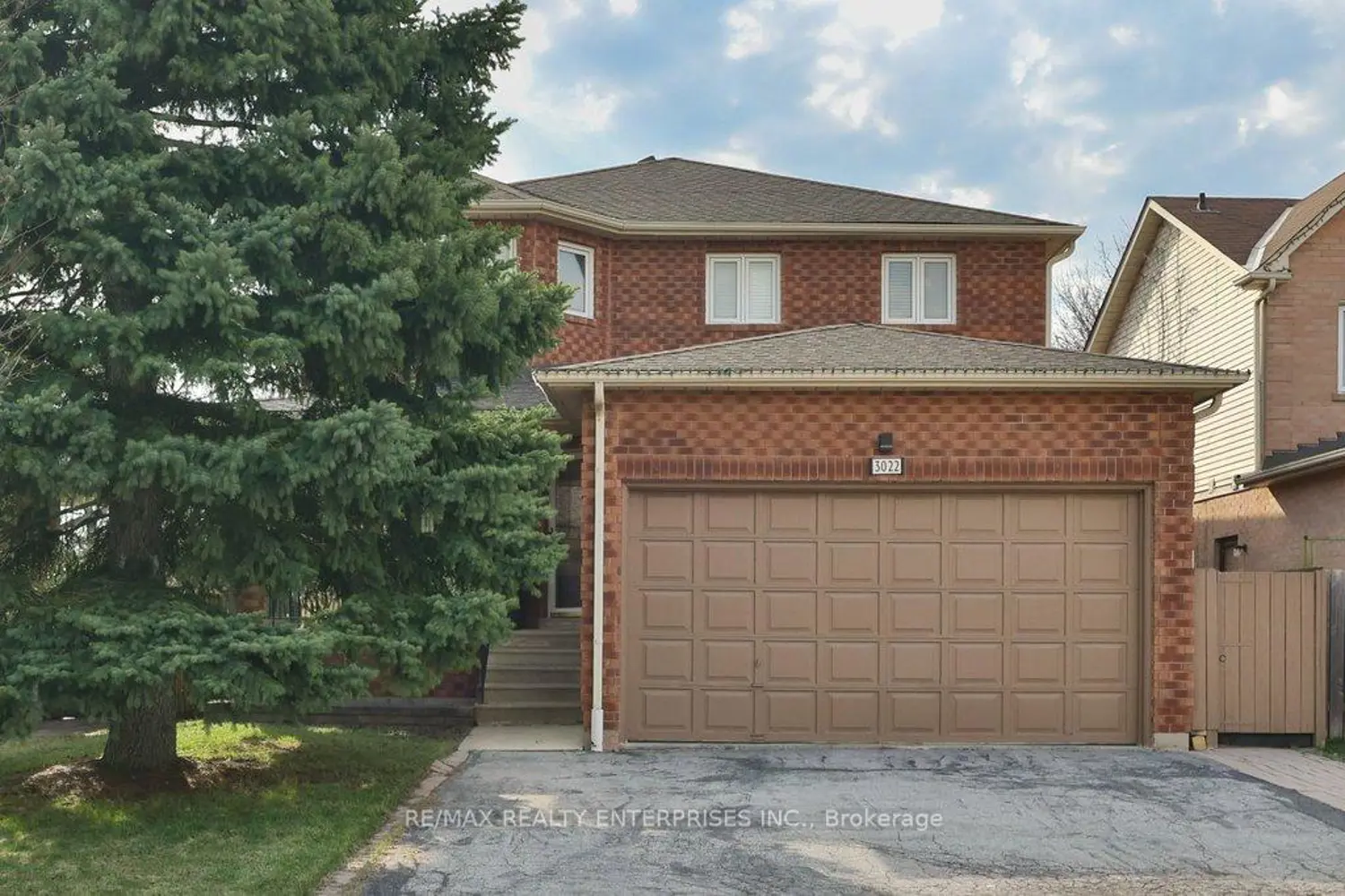 3022 Dalehurst Drive photo 3