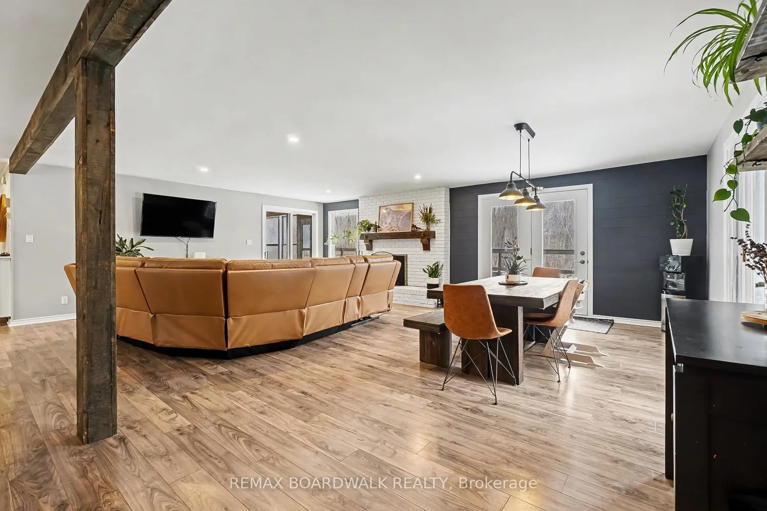 1500 Du Golf Road photo 4