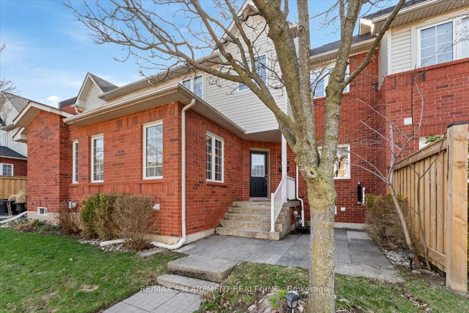 100 Beddoe Drive 6
