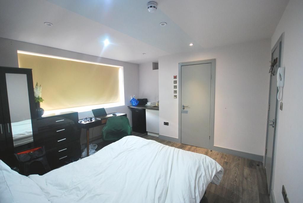 Additional image 26 of 10 bed semi-detached house for salePark Drive, North Harrow, Harrow HA2