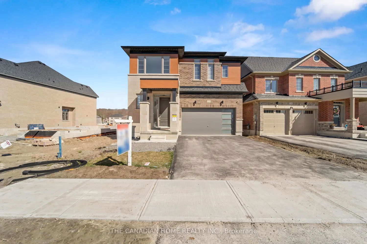 198 Thompson Drive photo 2