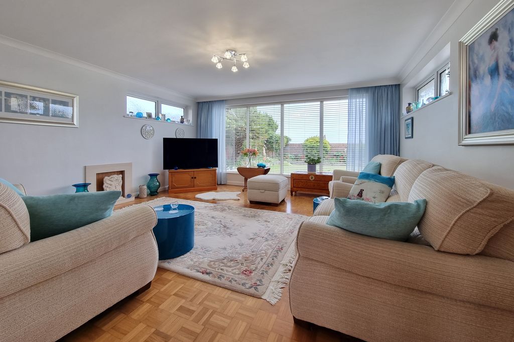 Additional image 10 of 3 bed detached house for saleHayling Island, Hampshire PO11