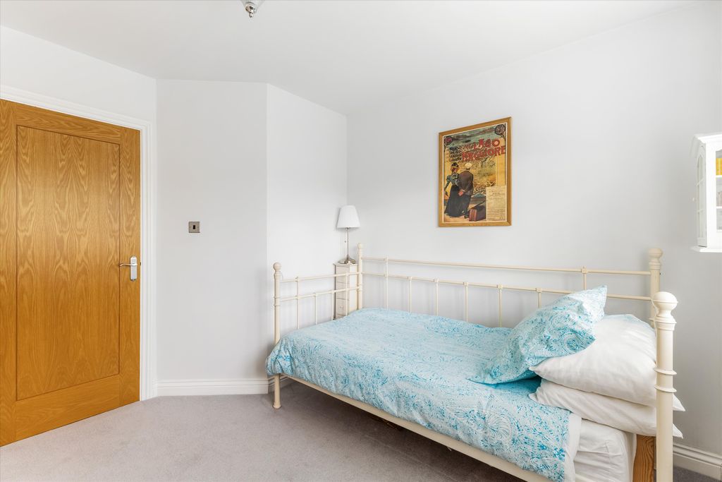 Additional image 19 of 4 bed detached house for saleWarwick Crescent, Harrogate, North Yorkshire HG2