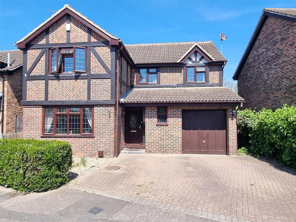 4 bed detached house for saleSpencers, Hawkwell, Essex SS5