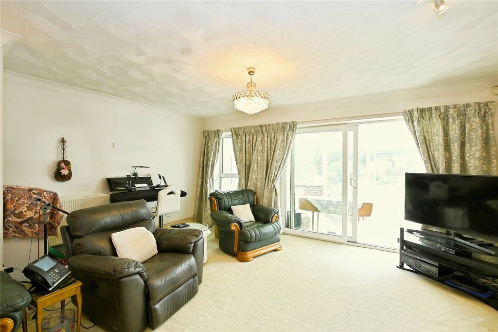 Additional image 9 of 6 bed detached house for saleHavant Road, Hayling Island, Hampshire PO11