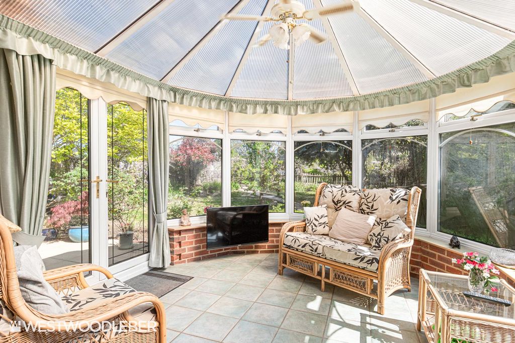 Additional image 8 of 4 bed detached house for saleEldon Road, Hoddesdon EN11