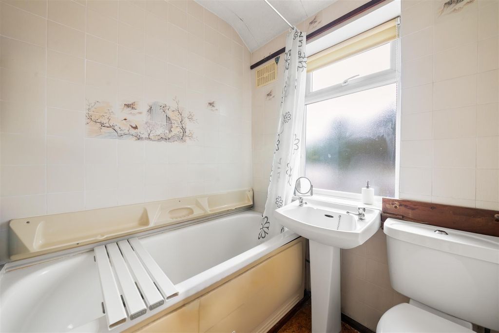 Additional image 11 of 2 bed terraced house for saleWoodrow Avenue, Hayes UB4