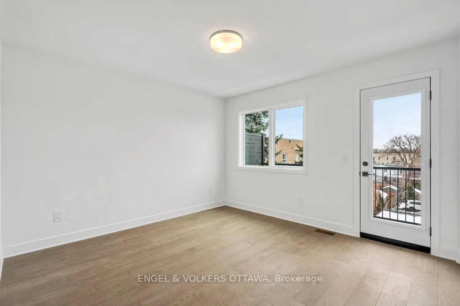 Additional image 11 of 73 Parent Avenue