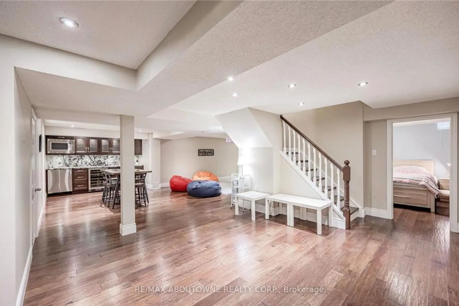 Additional image 16 of 500 Blenheim Crescent