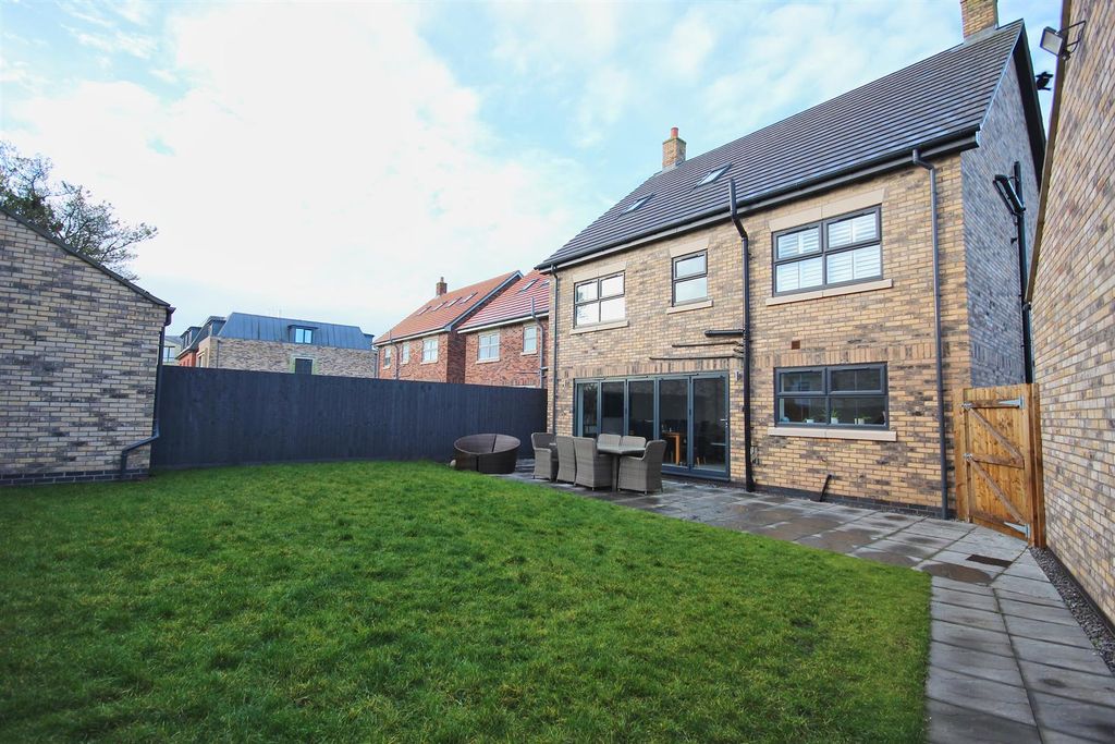 Additional image 33 of 5 bed detached house for saleEyre Grove, Hornsea HU18
