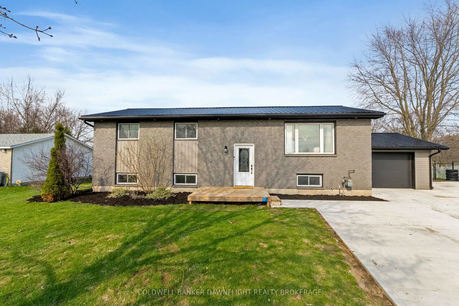 17 Hawthorn Crescent