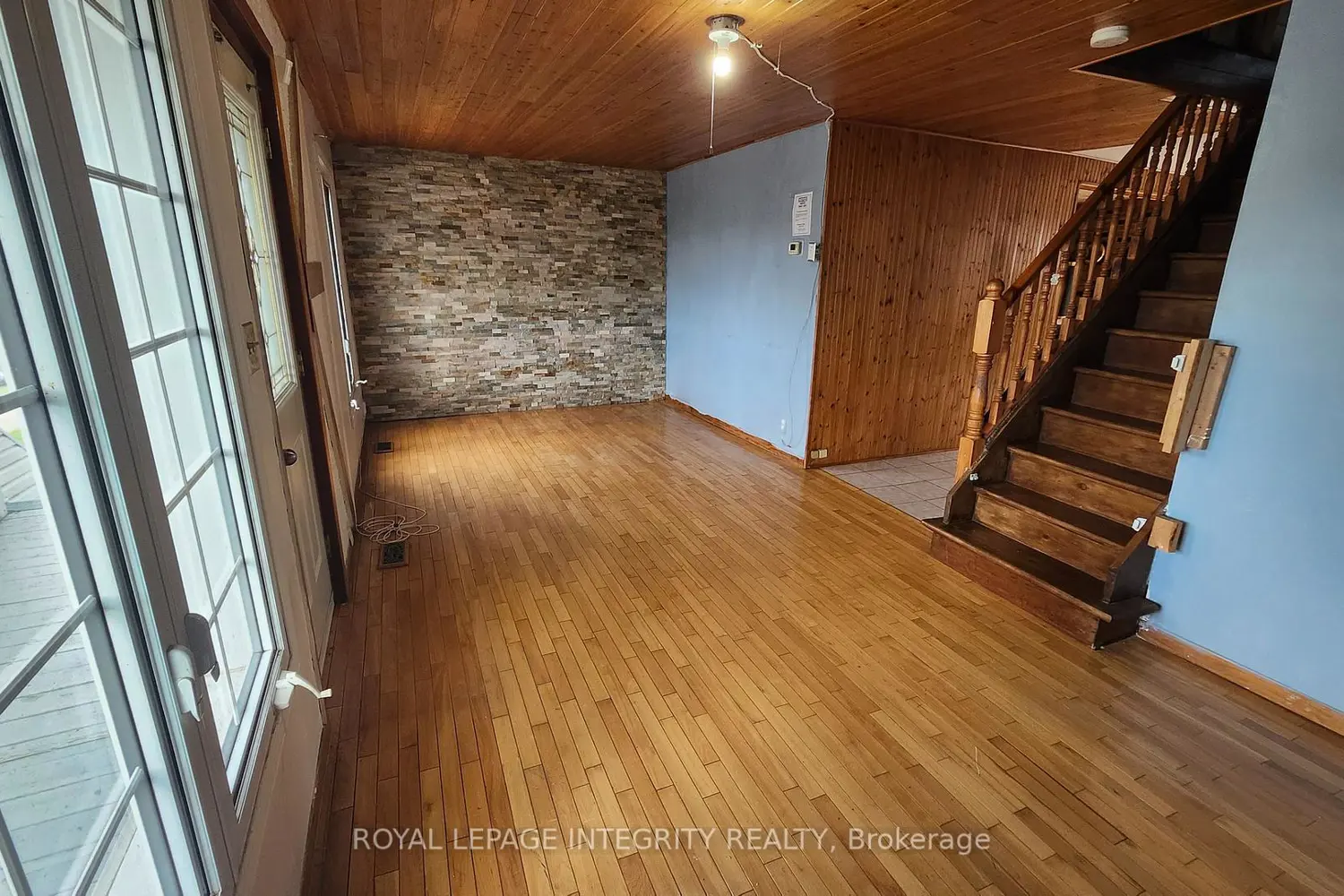 360 Ninth Street photo 4